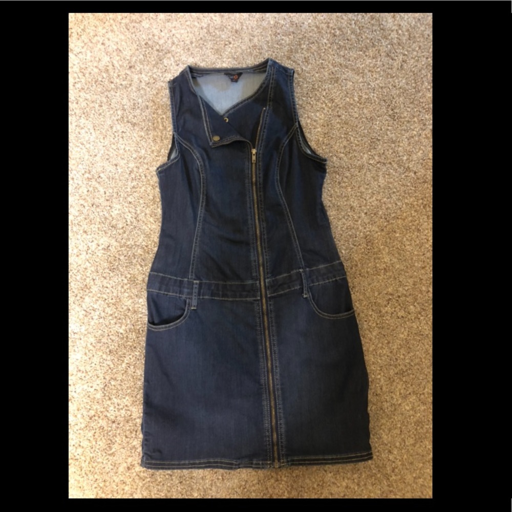 Women’s G by Guess mini Zip up Jean Dress Size M